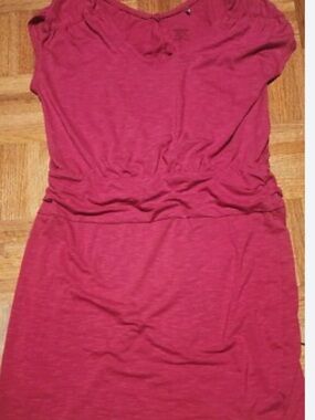 Toad & Co dress.  Perfect for spring and summer! 
New w/o tags. 
Never worn